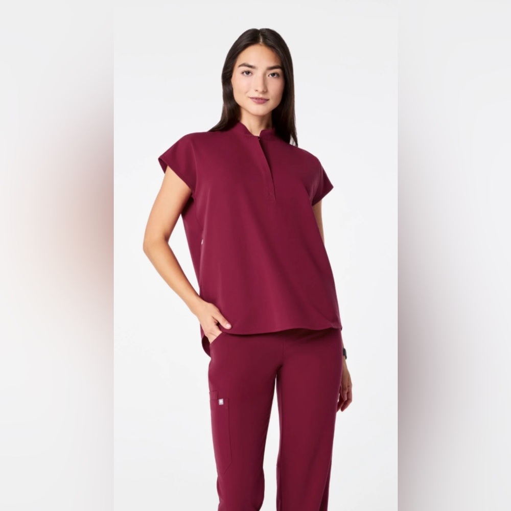 FIGS DEEP CRANBERRY RAFAELA + ISABEL CARGO SET!